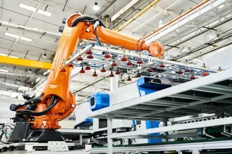 奧的斯飛奔 技術(shù)驅(qū)動與公益擔(dān)當(dāng)?shù)碾娮由虅?wù)信息咨詢之路